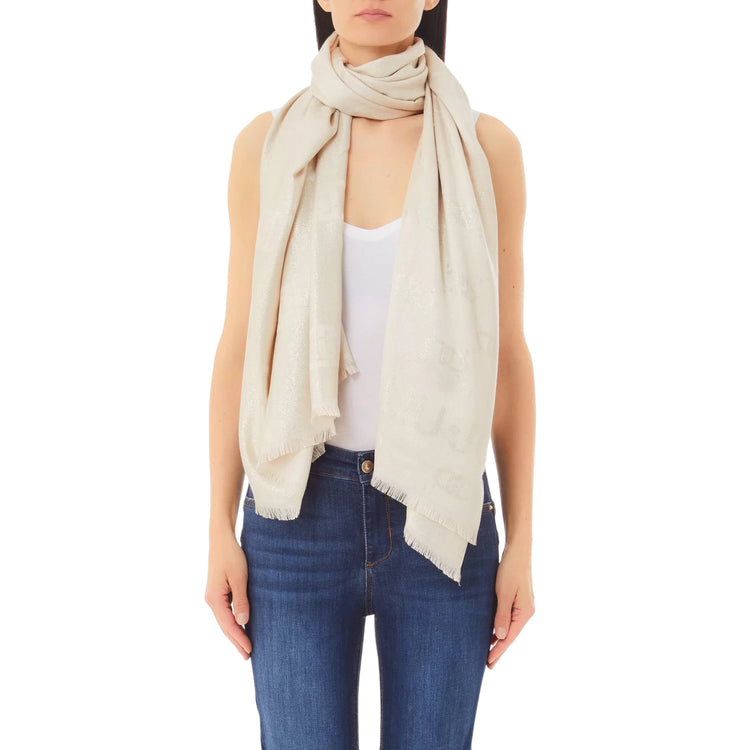 Foulard Donna in tinta unita con logo all over modella frontale