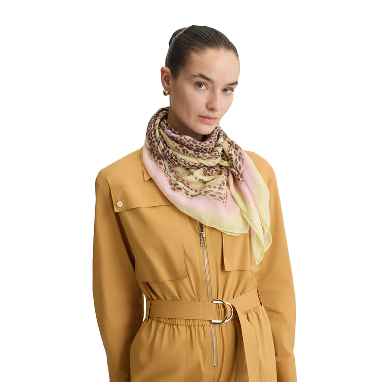 Foulard Donna con stampa animalier Giallo modella