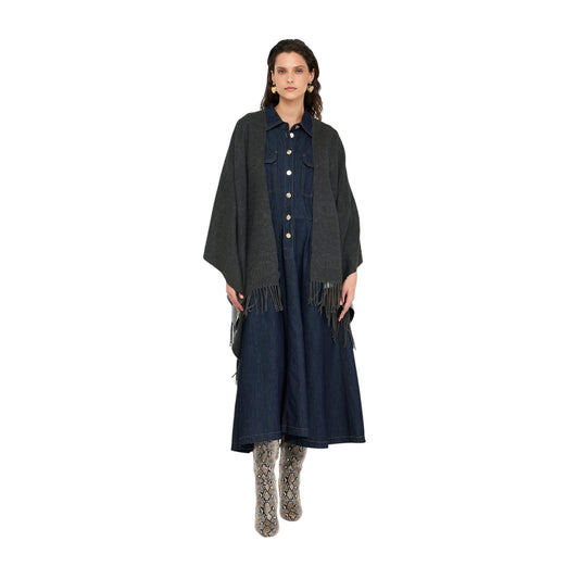 Poncho Donna con logo e frange Grigio modella frontale