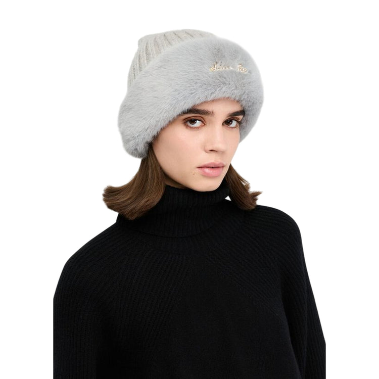 Berretto Donna con pelliccia Grigio modella