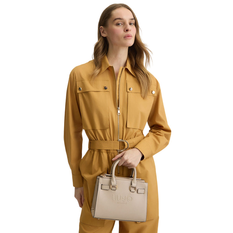 Borsa a mano piccola da Donna Beige su modella