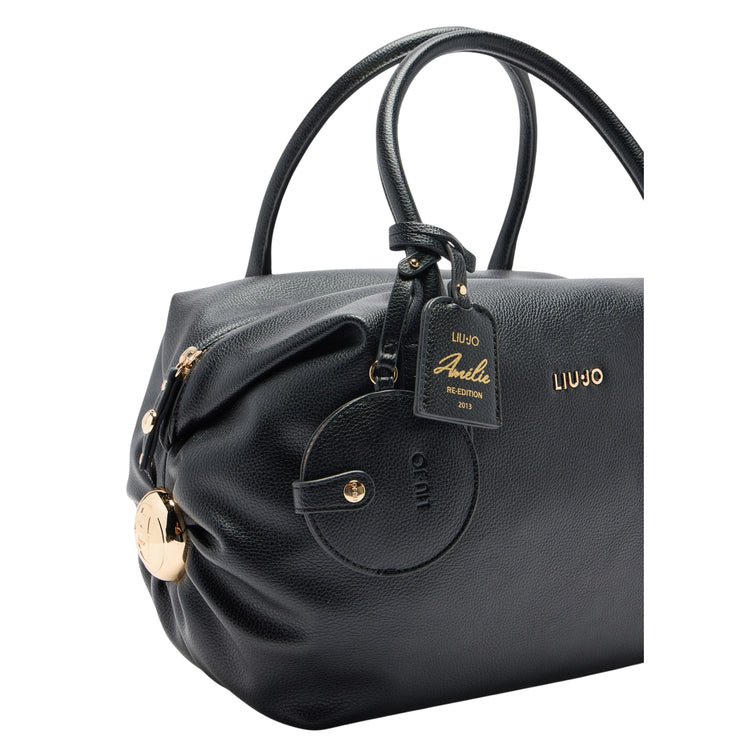 Borsa grande a bauletto con charm Nero dettagli charm