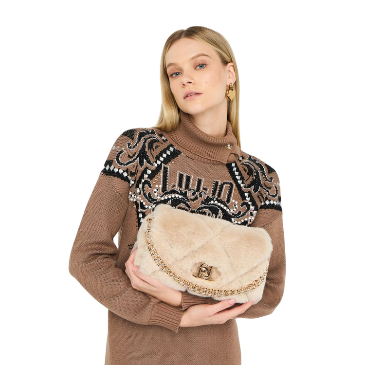 Borsa Donna LaPuffy media in pelliccia beige modella