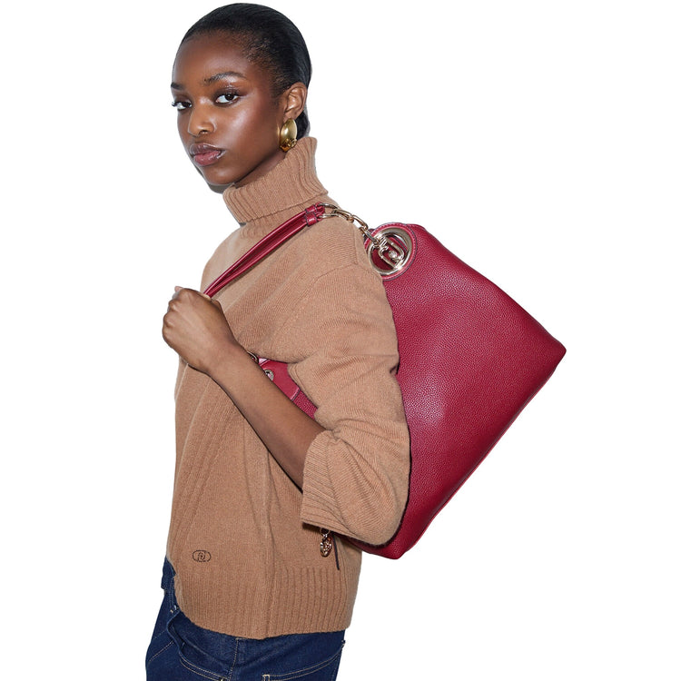 Borsa stachel media Donna in tinta unita rossa su modella