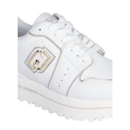 Sneakers Donna con tomaia in pelle bianca dettaglio