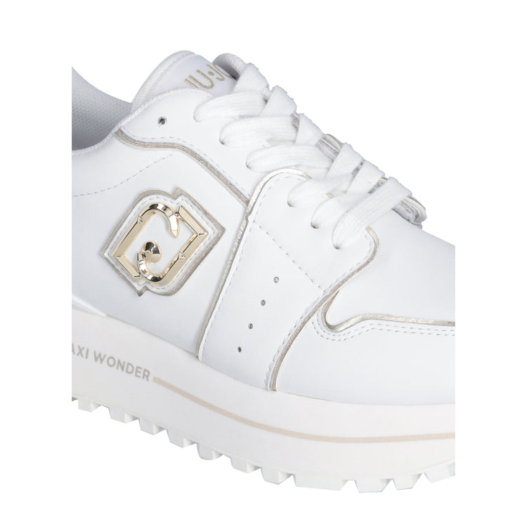 Sneakers Donna con tomaia in pelle bianca dettaglio