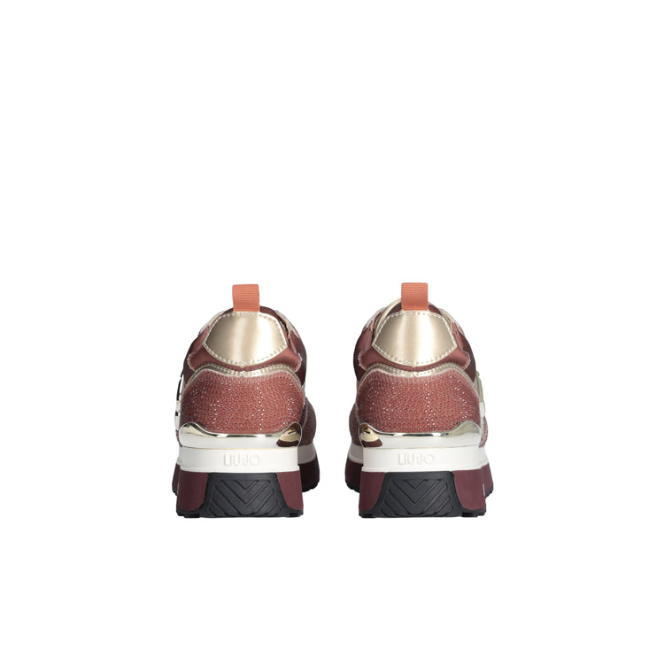 Acquista subito la Sneakers Donna, con inserti effetto laminato, lacci piatti dégradé e logo LJ metallico applicato sul lato, firmate Liu Jo su Martini 900: vieni a scoprire tutta la collezione sul nostro sito