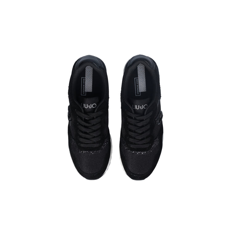 Acquista subito le Sneakers Donna, con inserti in suede e dettagli glossy in vernice, logo e monogram applicato sul lato, firmate LiuJo su Martini 900: vieni a scoprire tutta la collezione sul nostro sito