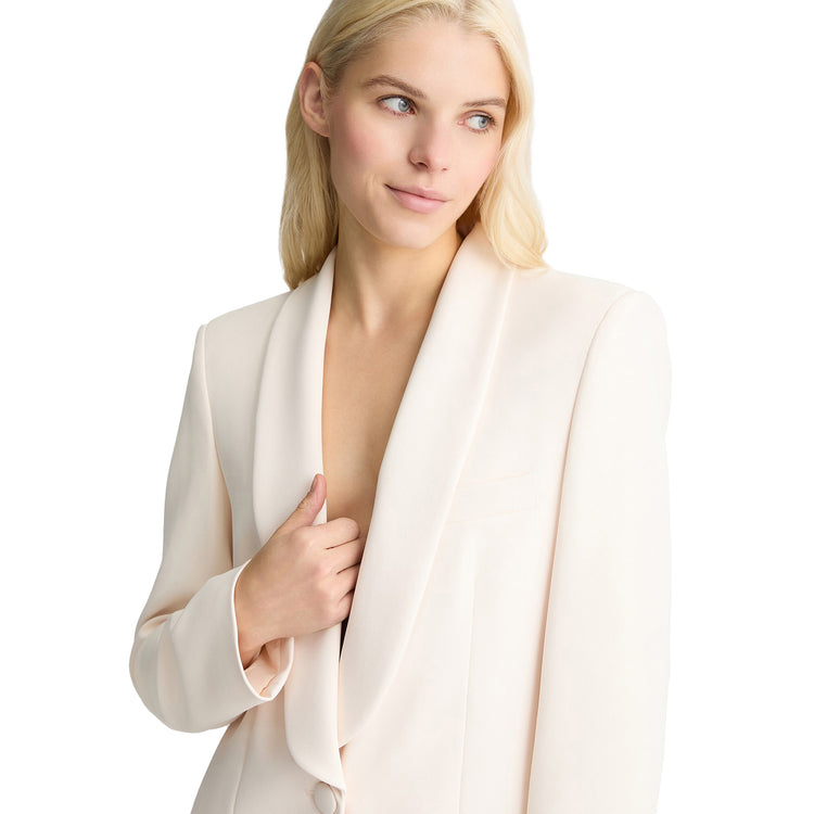 Blazer Donna dal taglio lungo color avorio modella frontale ravvicinata