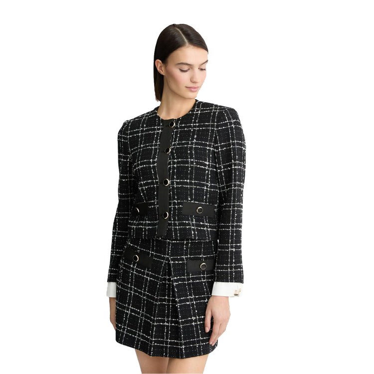 Giacca Donna in bouclé di misto lana e lurex modella frontale