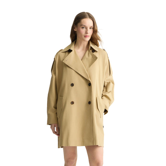 Trench da Donna in gabardine beige modella frontale