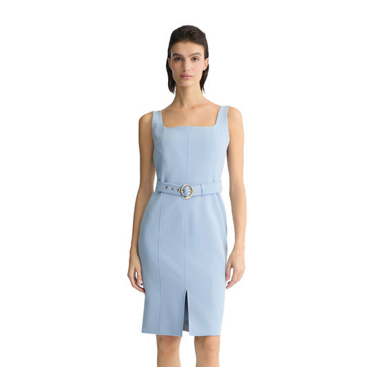 Abito Donna a tubino azzurro con cintura modella frontale