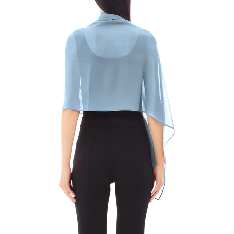 Stola Donna in tinta unita celeste modella retro