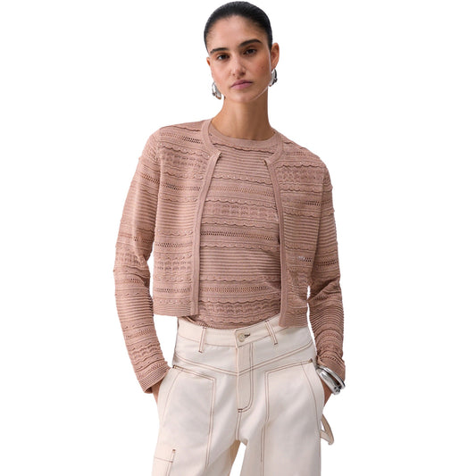Cardigan Donna in maglia con trafori modella frontale