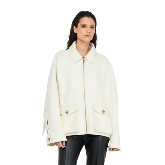 Cappotto Donna in lana con frange Bianco modella frontale