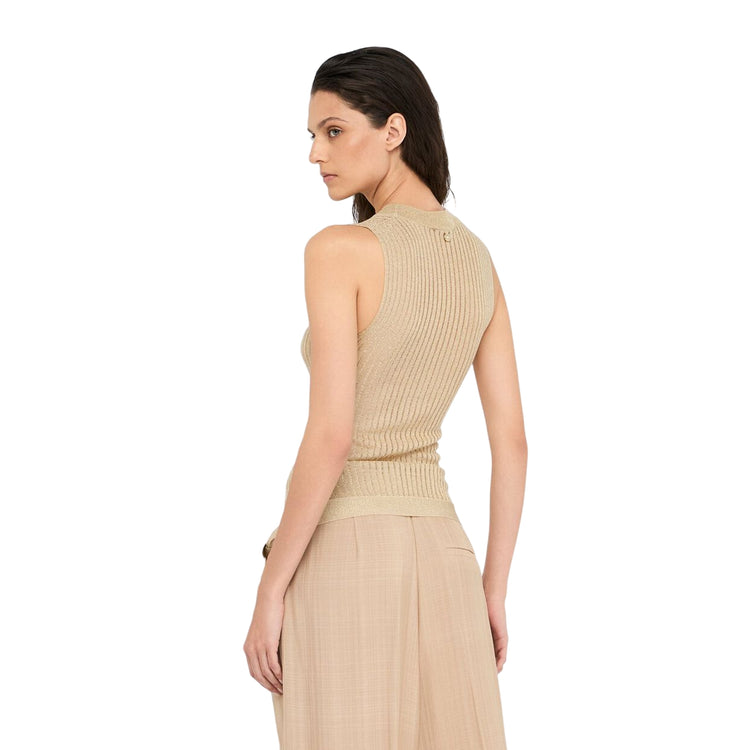 Top Donna in maglia lurex oro modella retro