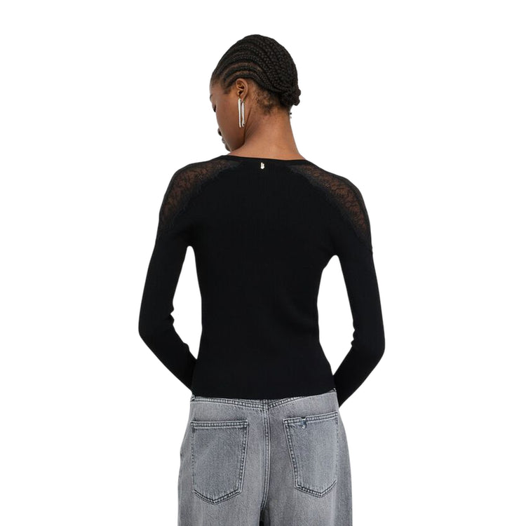 Maglia Donna con bottoni e pizzo Nero modella retro