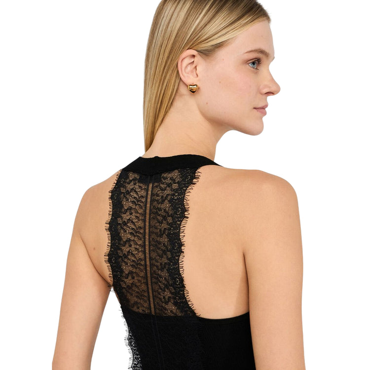 Top Donna con dettagli in pizzo Nero modella retro ravvicinata