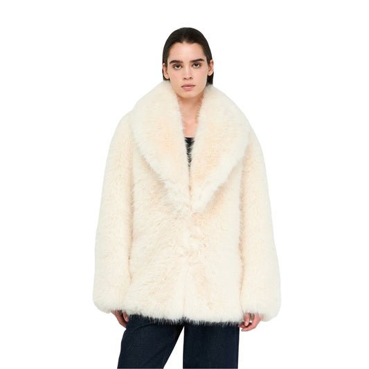 Cappotto Donna in pelliccia sintetica bianco modella frontale