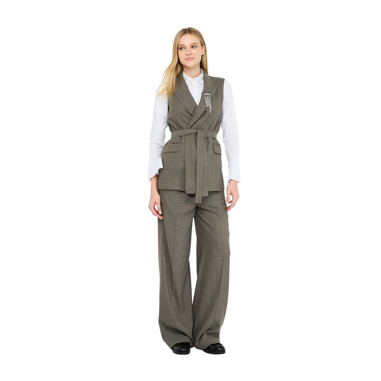 Gilet Donna chevron con cintura modella intera frontale