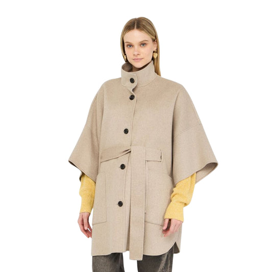 Cappotto Donna in lana con maniche a kimono Beige modella frontale