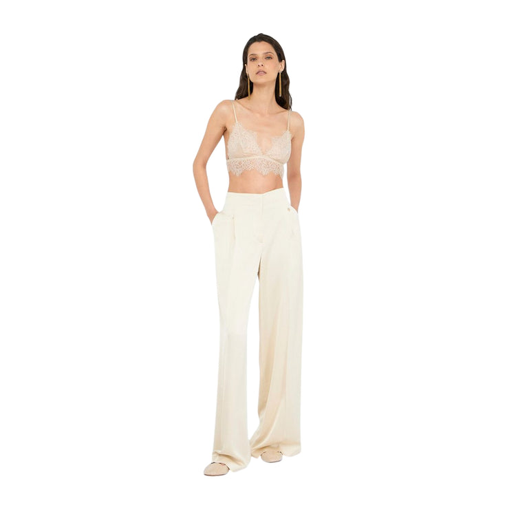 Acquista subito la Bralette Donna, con scollo a V, spalline regolabili e chiusura con gancetti sul retro, firmata LiuJo su Martini 900: vieni a scoprire tutta la collezione sul nostro sito.