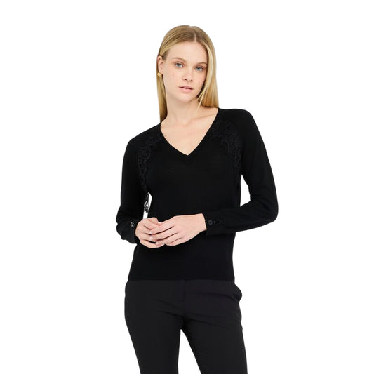 Maglia Donna in lana con pizzo Nero modella frontale