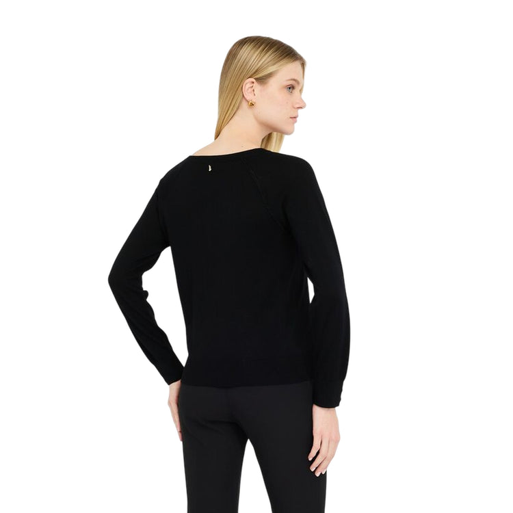Maglia Donna in lana con pizzo Nero modella retro