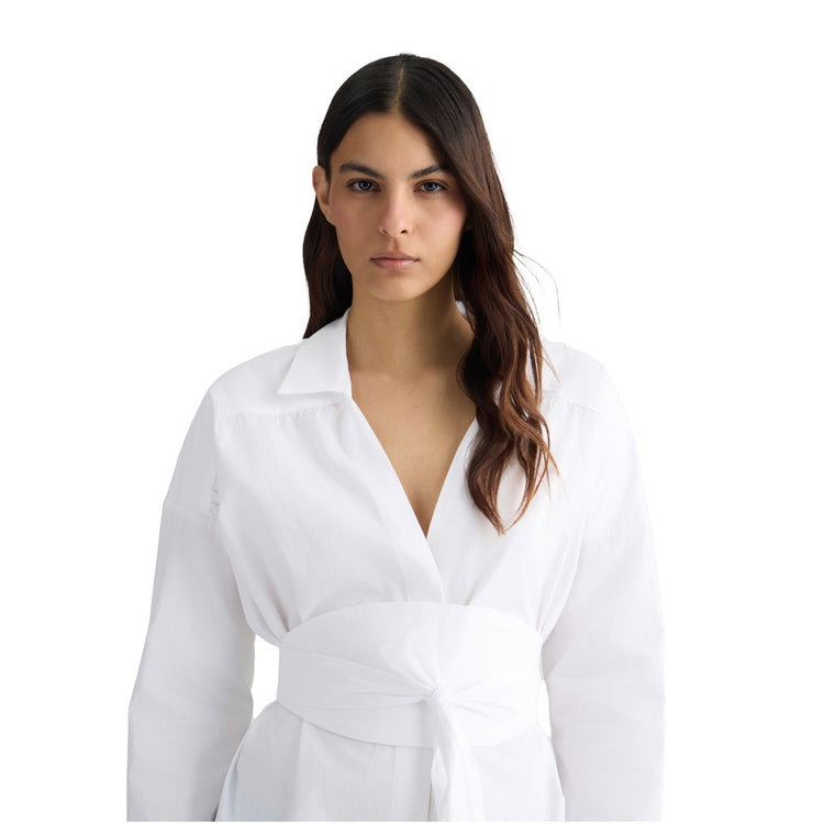 Camicia Donna con fusciacca Bianco modella frontale ravvicinata