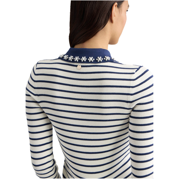 Maglia Donna a righe con colletto e bottoni retro modella ravvicinata