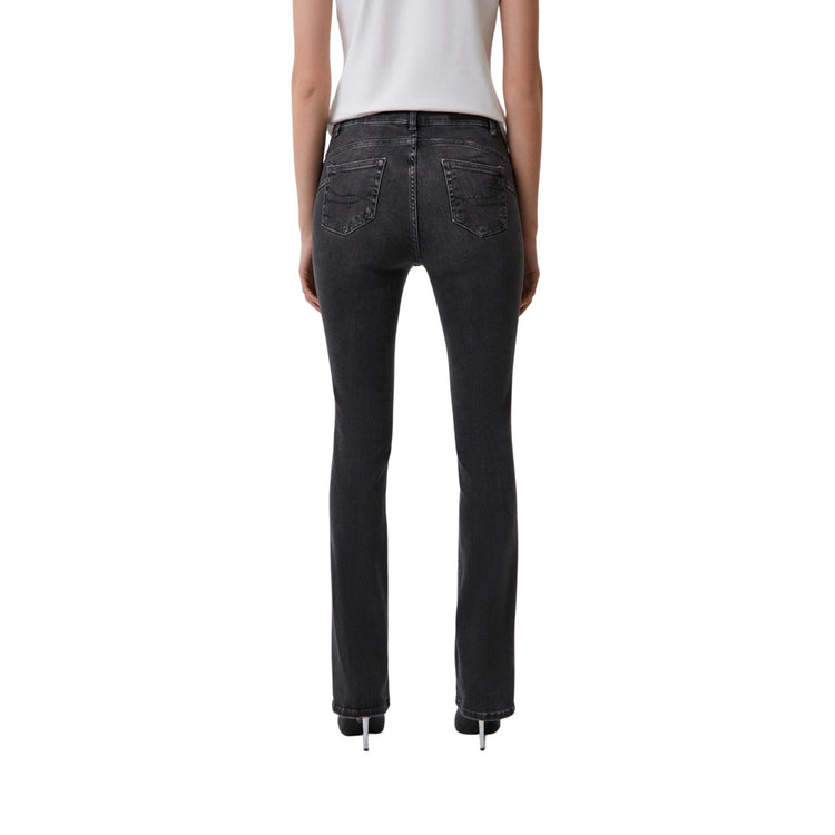 Women's jeans with soft straight leg