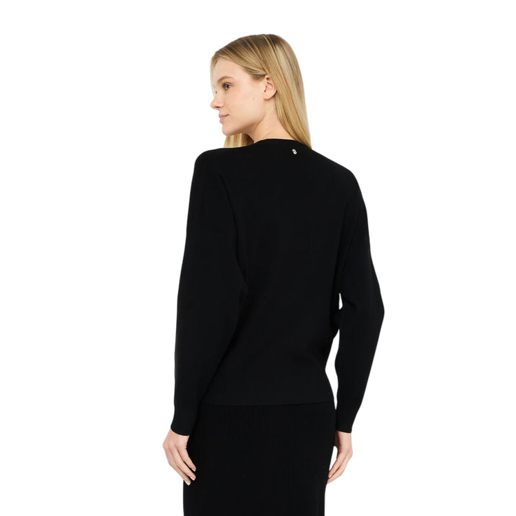 Maglia Donna in nero con castoni gioiello modella retro