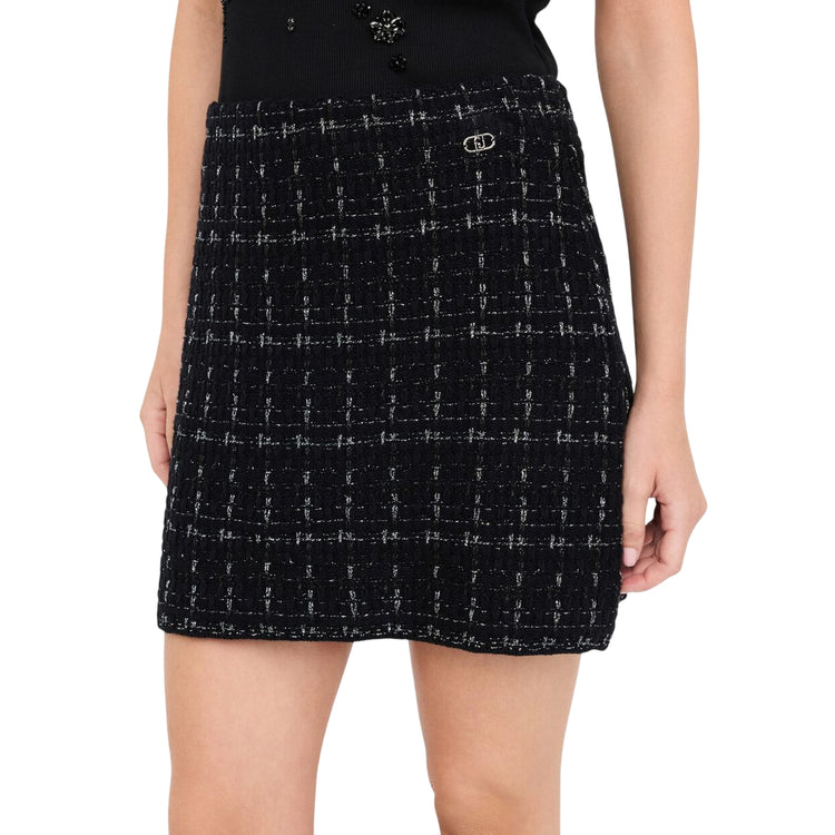 Minigonna Donna in misto lana lurex modella frontale ravvicinata