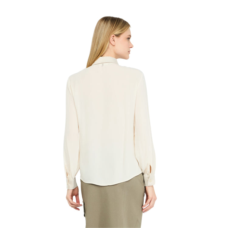 Camicia Donna in crêpe de chine Beige modella retro
