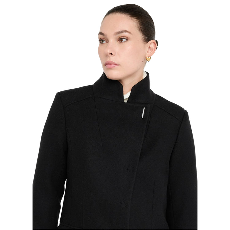 Acquista subito il Cappotto Donna, in filato in misto lana, maniche lunghe e tasche laterali, firmato Liu Jo, su Martini 900: vieni a scoprire tutta la collezione sul nostro sito.