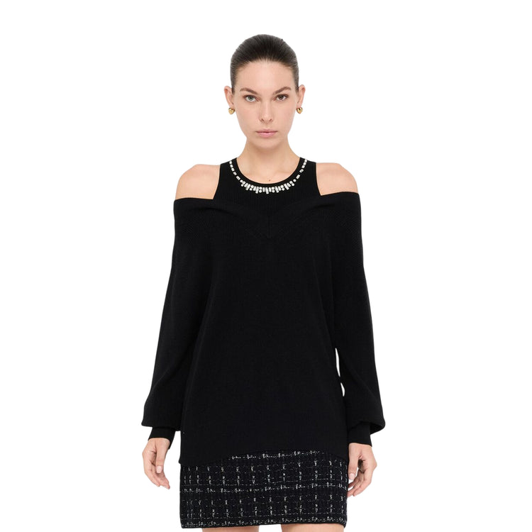 Maglione Donna nero con ricami gioiello modella frontale