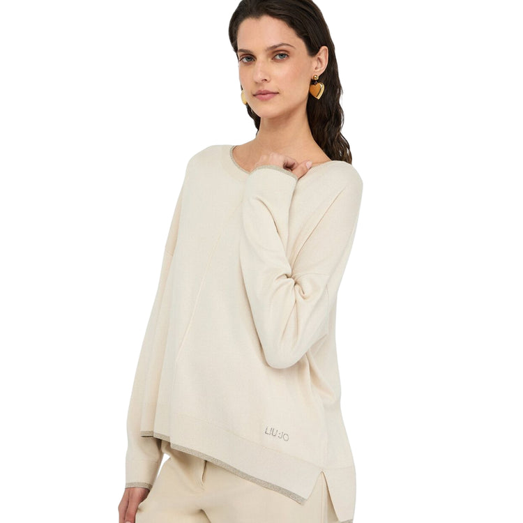 Maglia Donna Beige chiaro con dettagli lurex modella