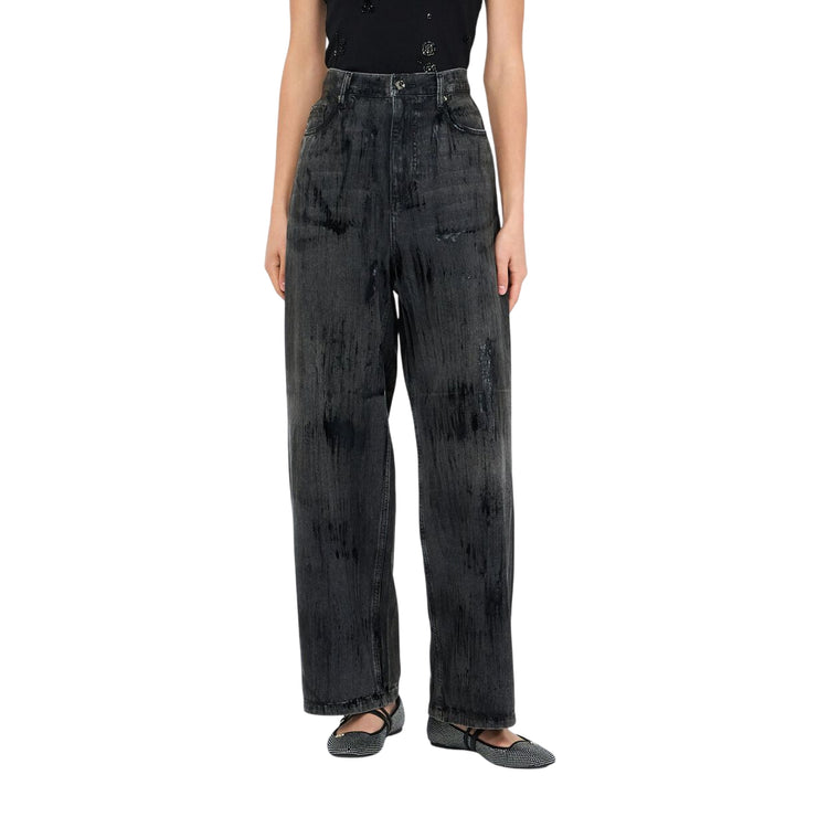 Jeans Donna flare con spalmature Nero modella frontale