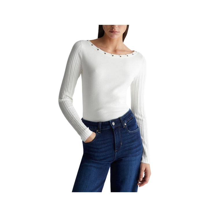 Women's sweater with eyelets at the neck