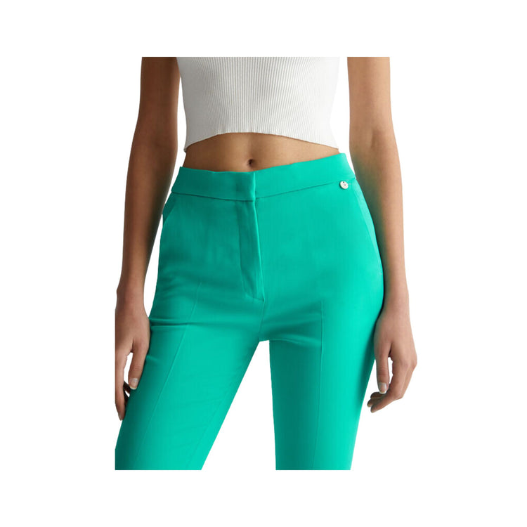 Women's trousers with hidden closure