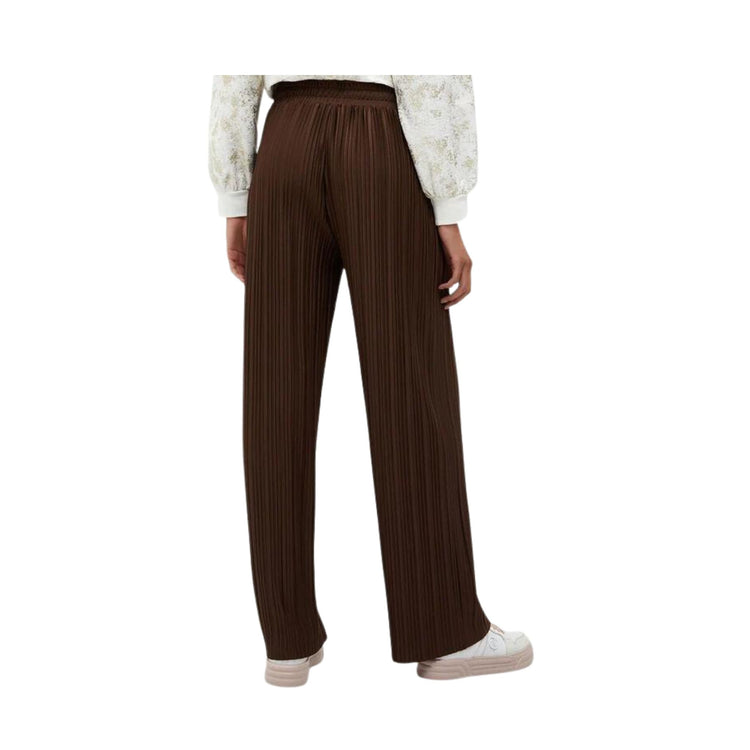 Women's trousers with pleated pattern