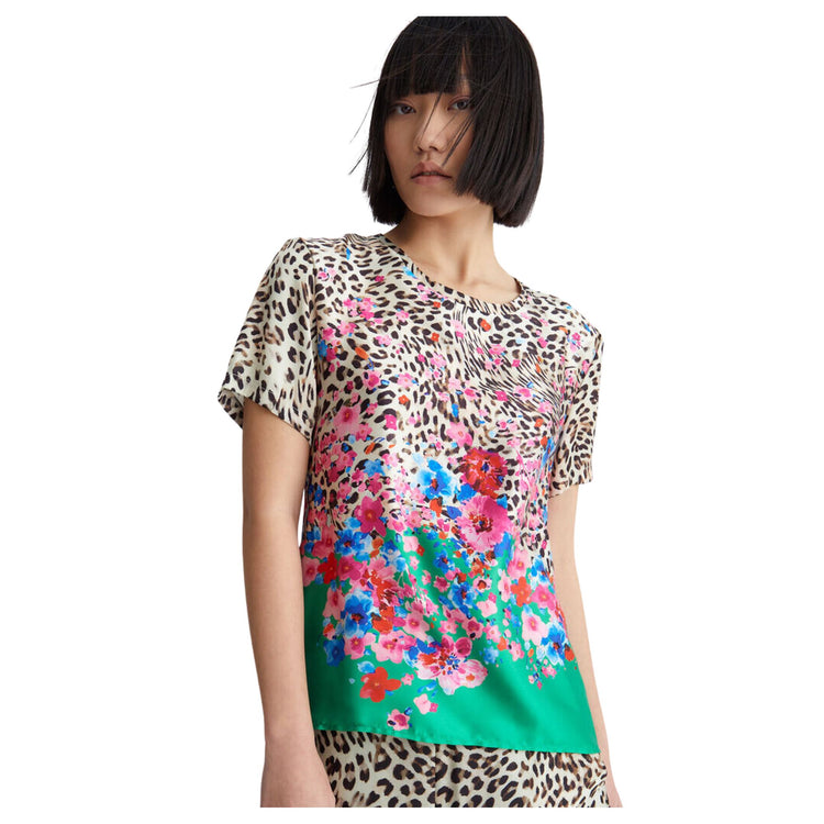 Women's T-shirt with floral print pattern