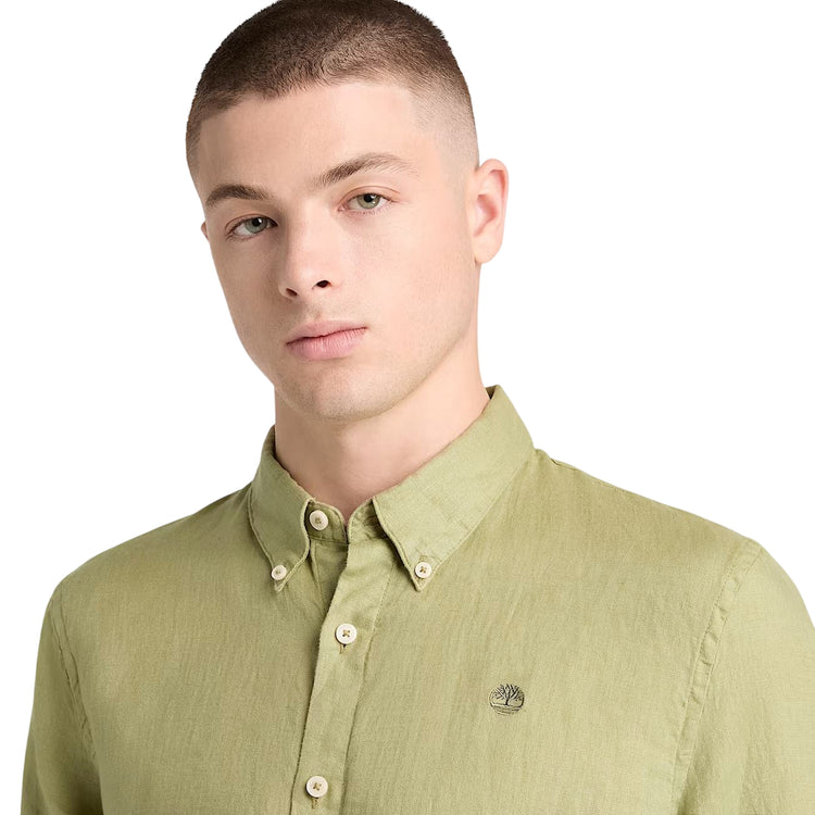 Camicia Uomo in lino Mill Brook Verde chiaro modello frontale ravvicinato