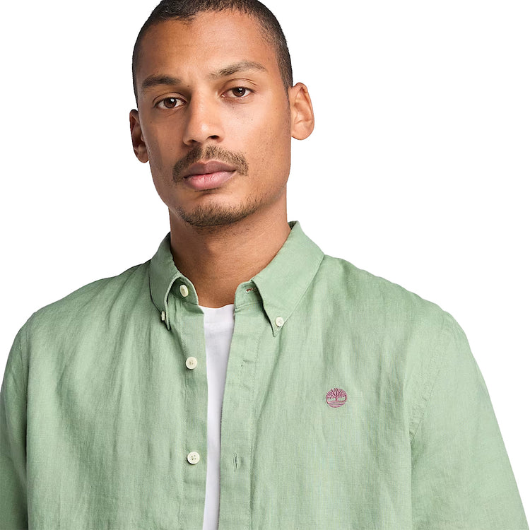 Camicia Uomo Maniche Corte in Lino Mill Brook Verde chiaro modello frontale ravvicinato