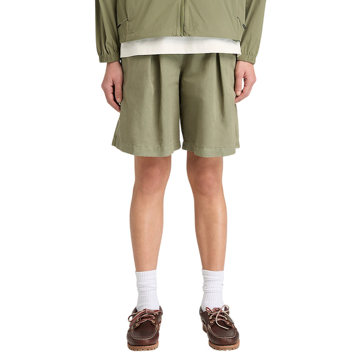 Bermuda Donna in cotone e lino Verde modella frontale