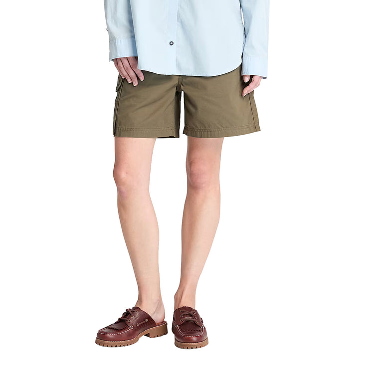 Shorts Cargo da donna Brookline Utility Verde modella frontale