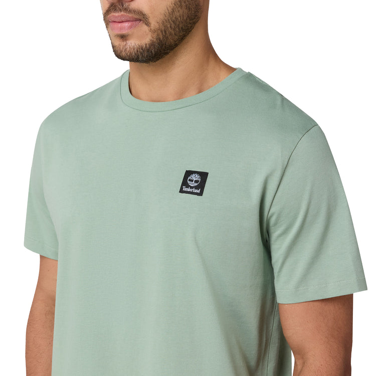 T-shirt Unisex Woven Badge Verde chiaro modello frontale ravvicinato