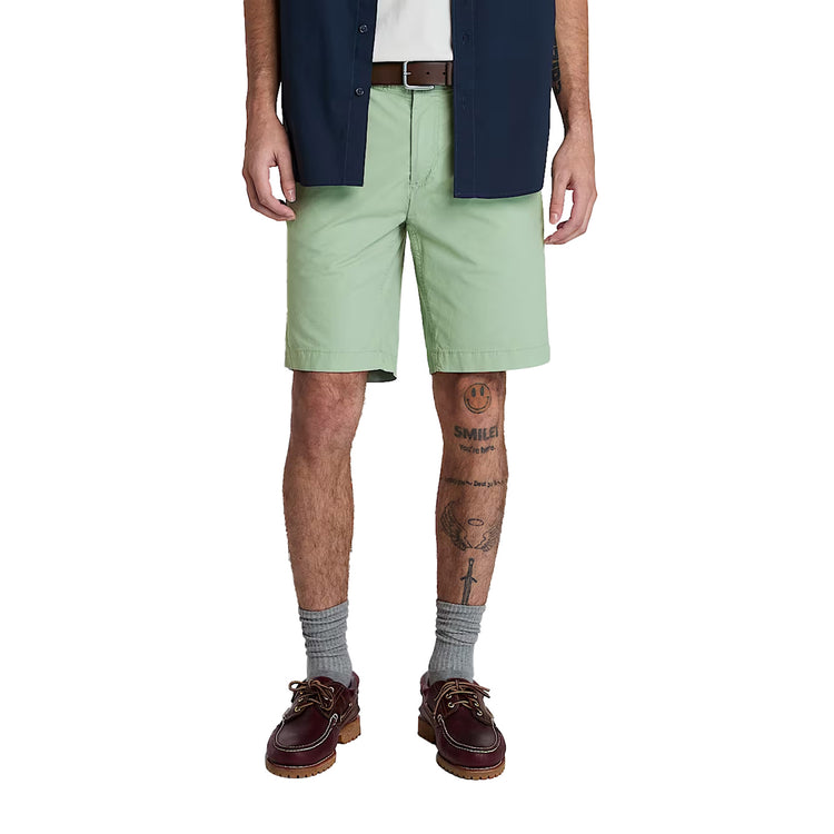 Shorts Uomo Chino in Popeline Claremont Verde chiaro modello frontale