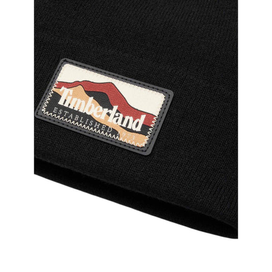 Berretto Nero con patch montagna con logo dettaglio