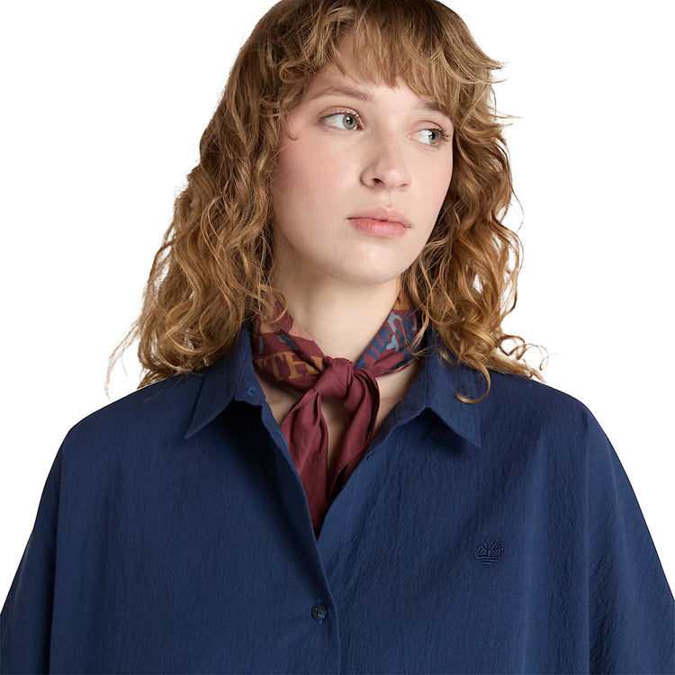 Camicia Donna a maniche corte Blu modella frontale ravvicinata